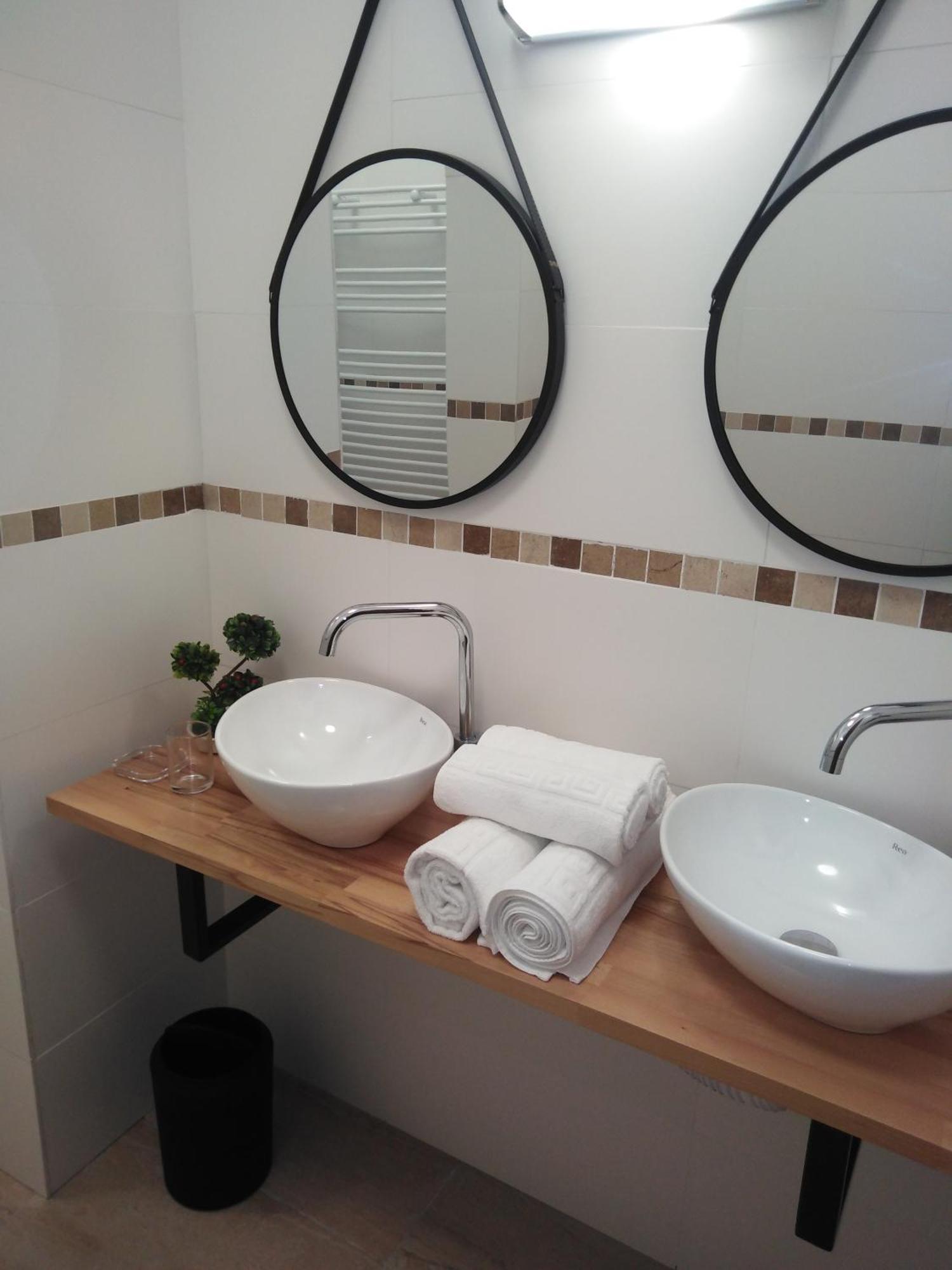 Danifeld Inn Voronet Εξωτερικό φωτογραφία